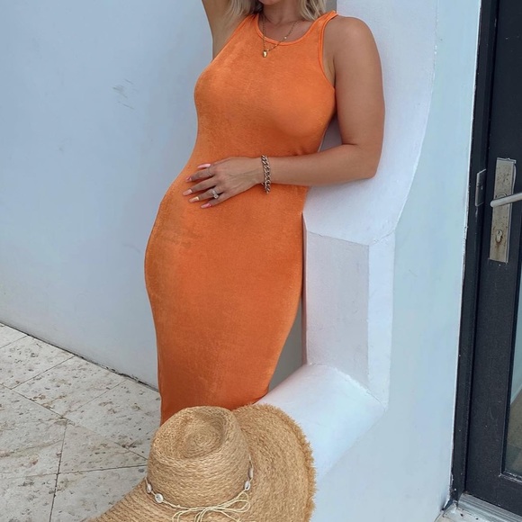 ❌SOLD❌ Polly Everlast Midi Dress - Picture 2 of 4